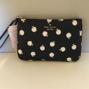 Kate Spade Chelsea Medium Wristlet Pouch NWT